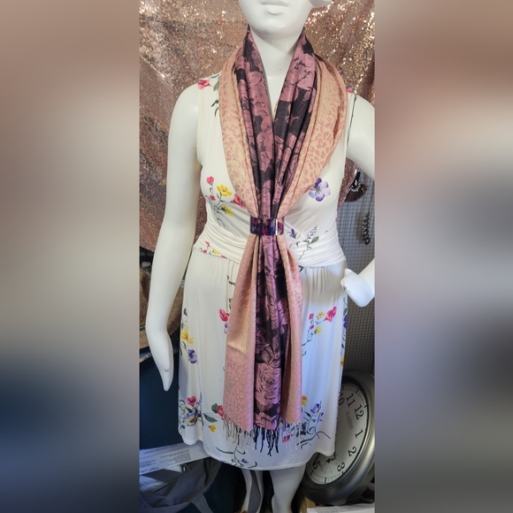 Women's new Pashmina "Orange" roses & cheetah print scarf with tassles. - Picture 11 of 12